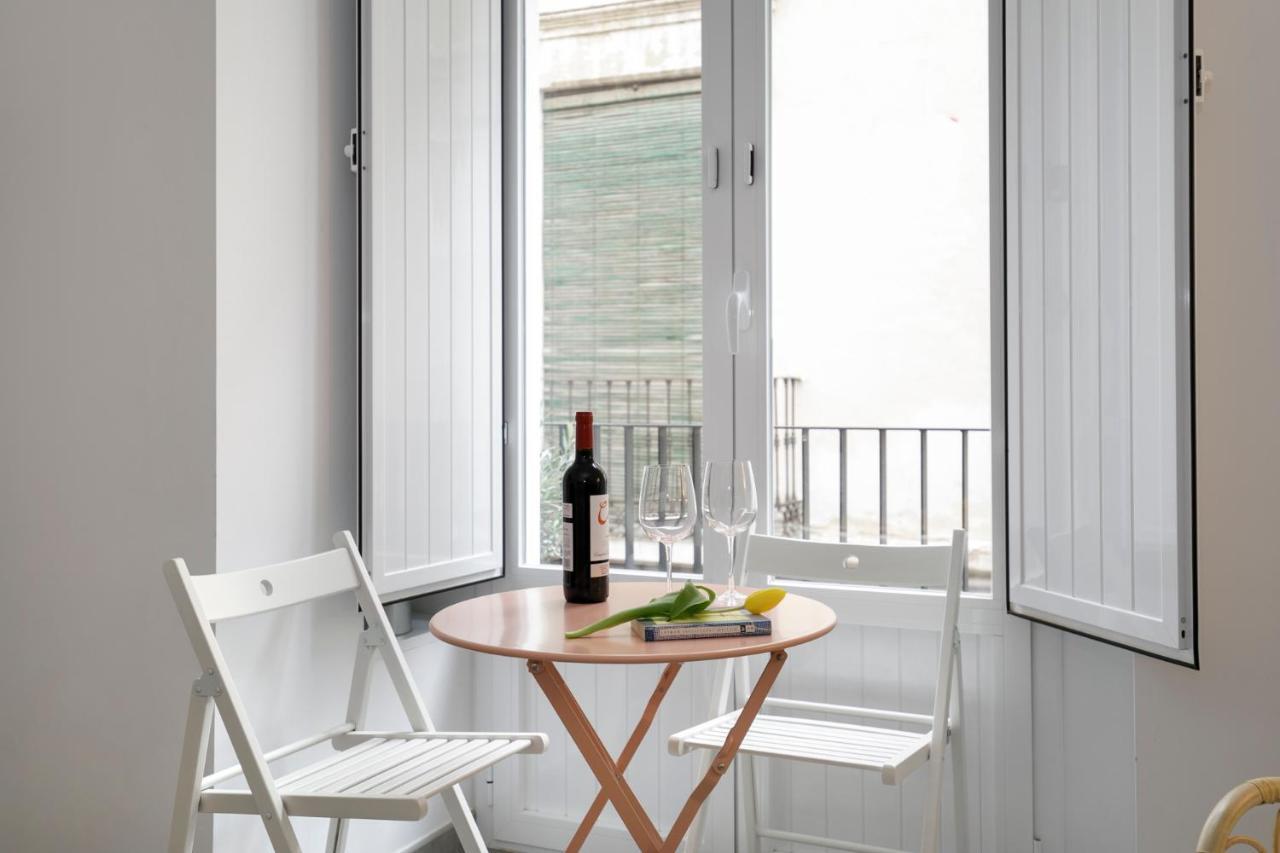 Hi Room - Smart Apartments - He 1 Granada Exterior photo