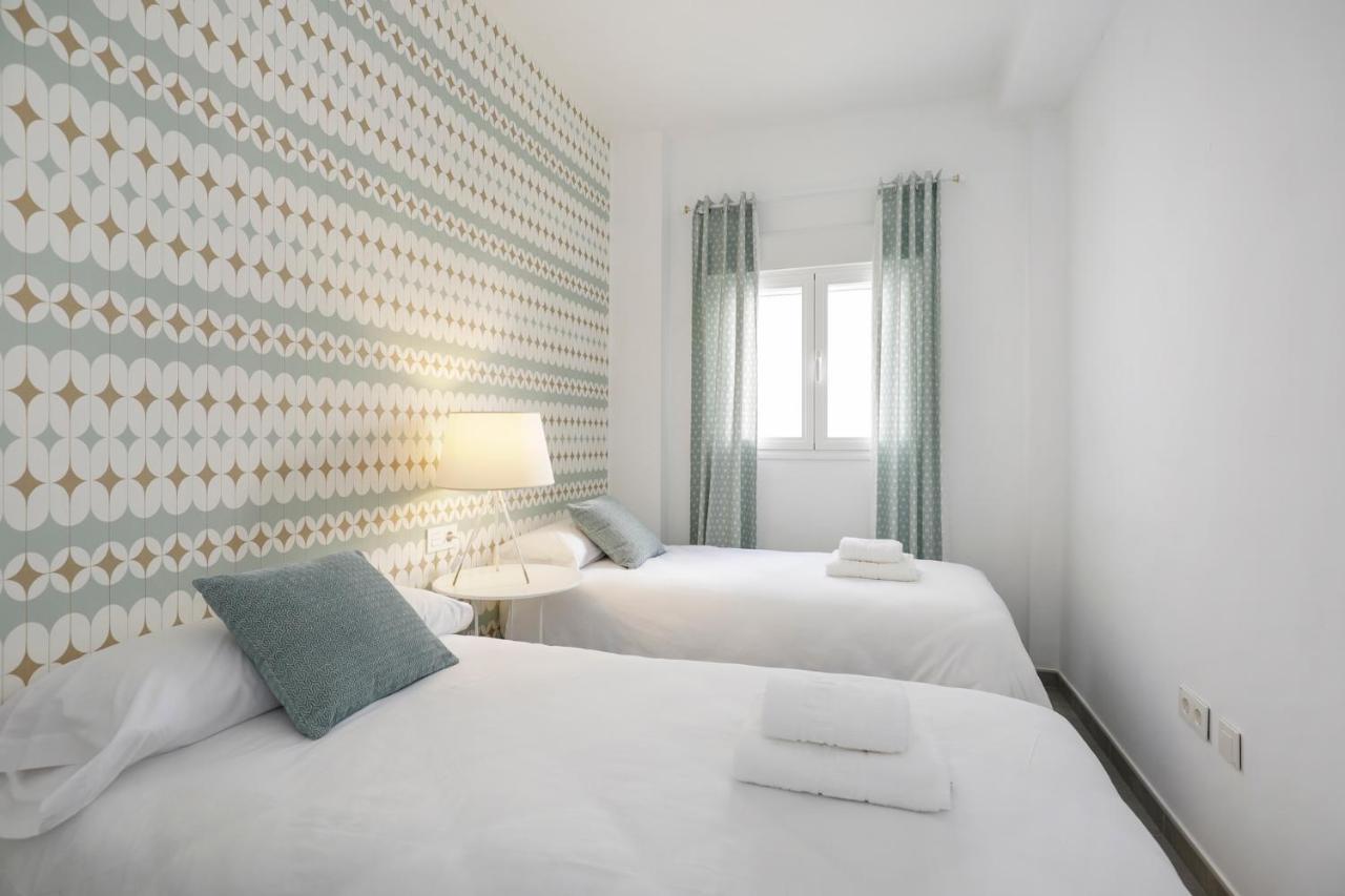 Hi Room - Smart Apartments - He 1 Granada Exterior photo